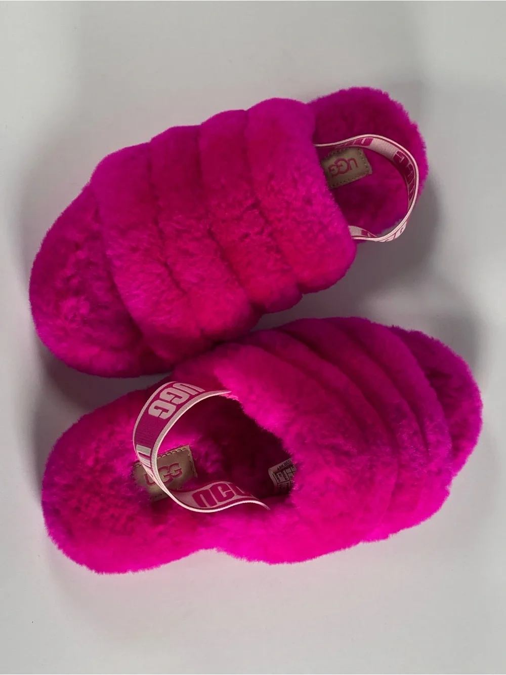 UGG Fluff Slide Sandals - Fuchsia Pink